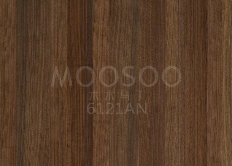 Vylepšite svoj interiér panelmi z prefabrikovaného dreva z čierneho orecha